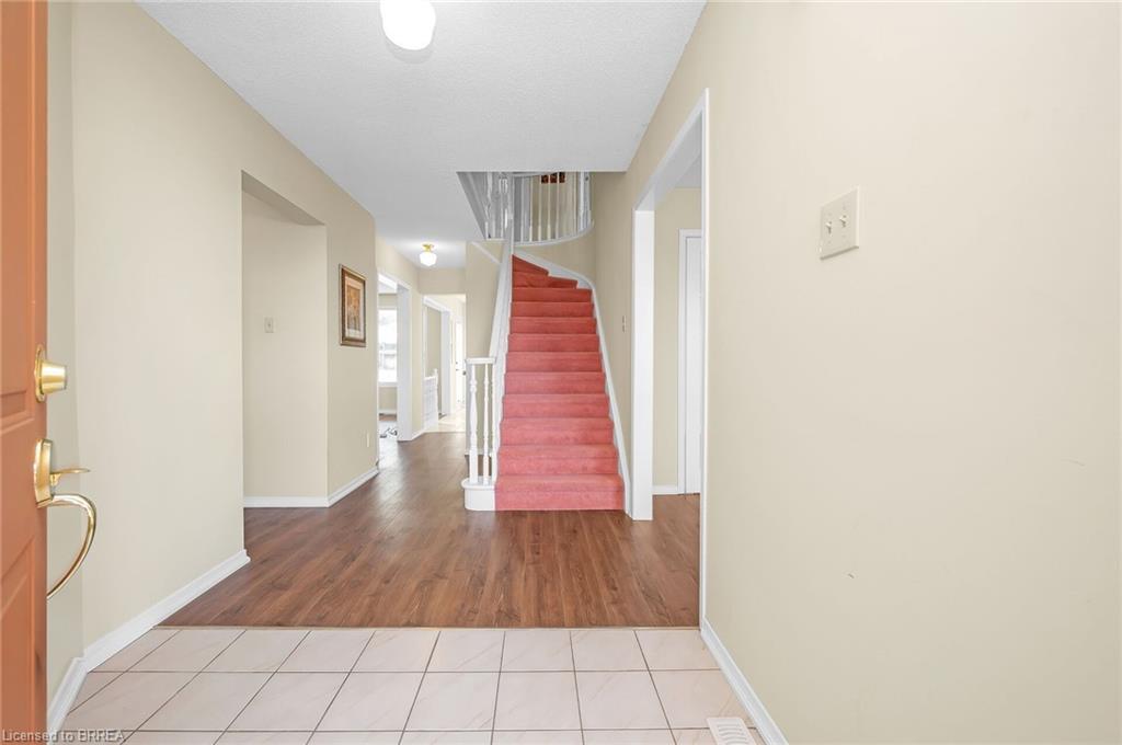 10 Avonbridge Court