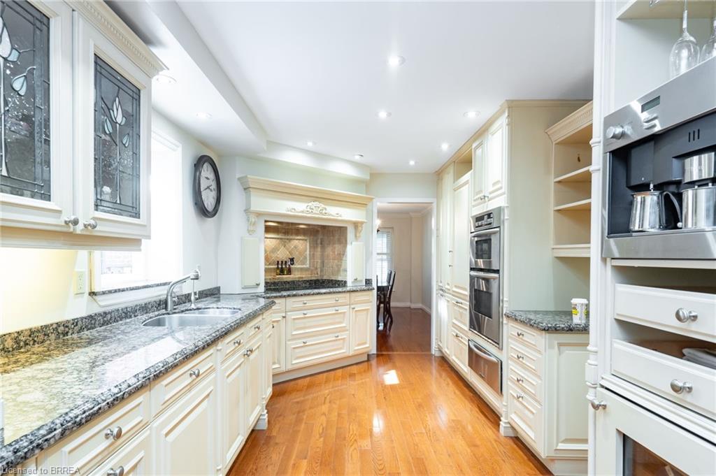 972 Gablehurst Crescent