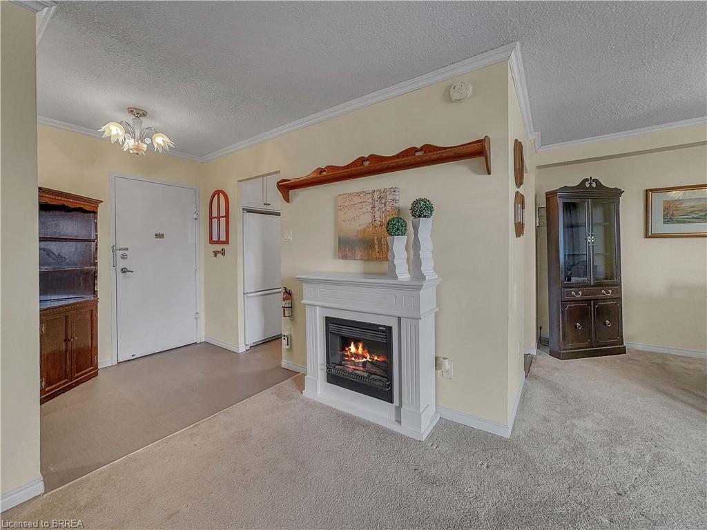 101-640 West Street, Brantford Unit: 101