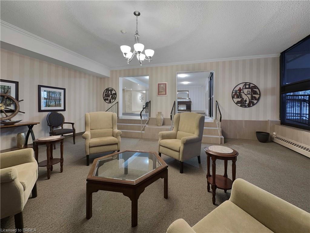 101-640 West Street, Brantford Unit: 101