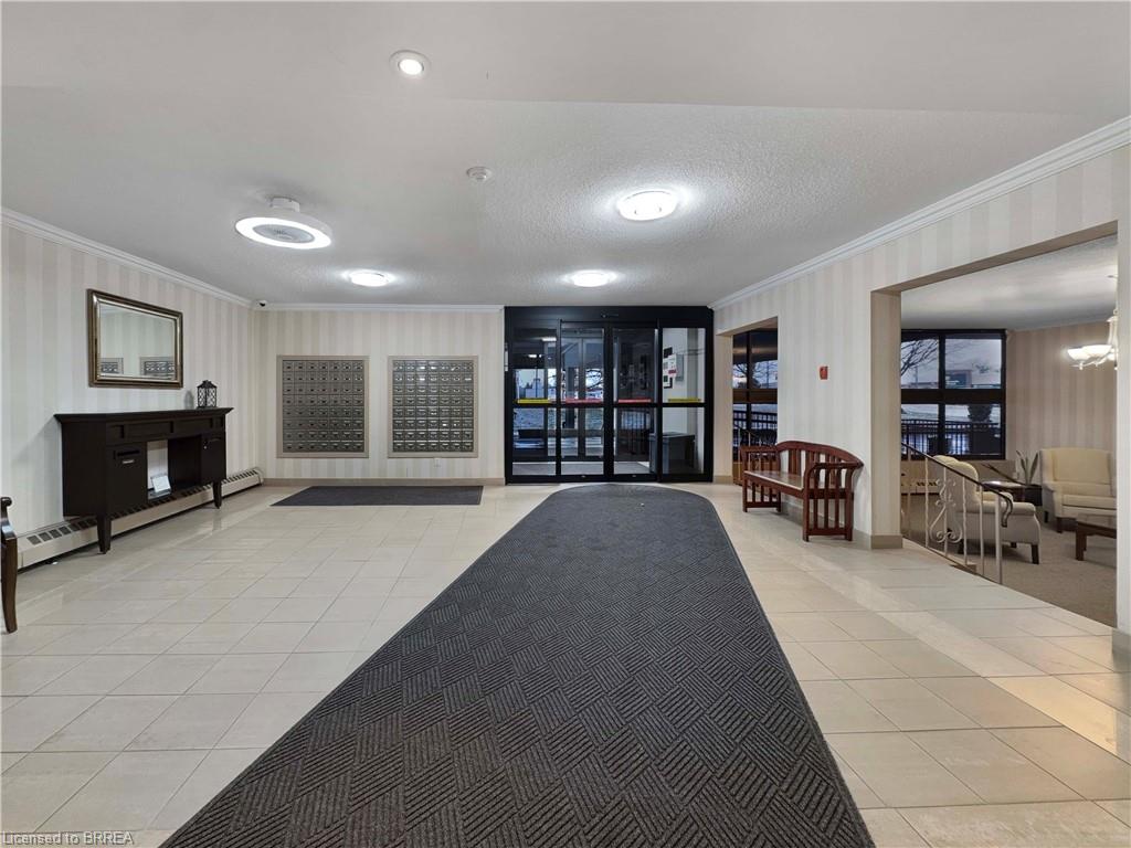 101-640 West Street, Brantford Unit: 101