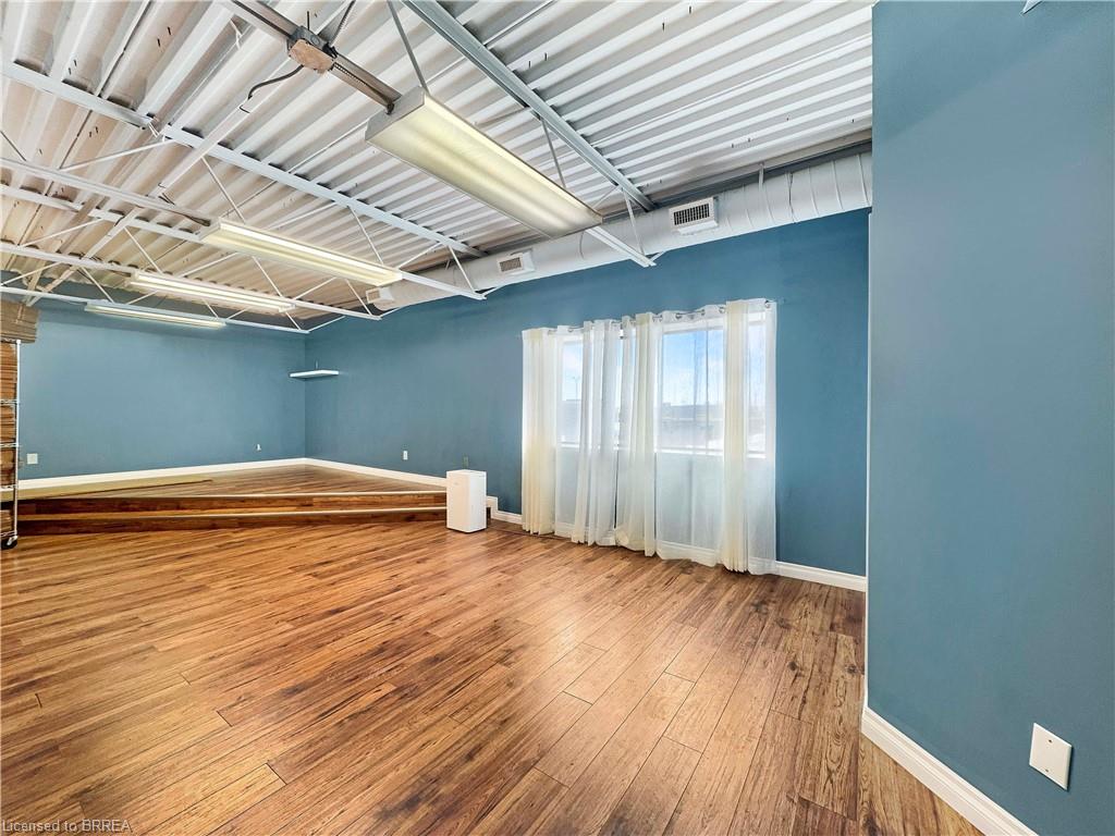 B1-34 Dalkeith Drive, Brantford Unit: UPPER B1
