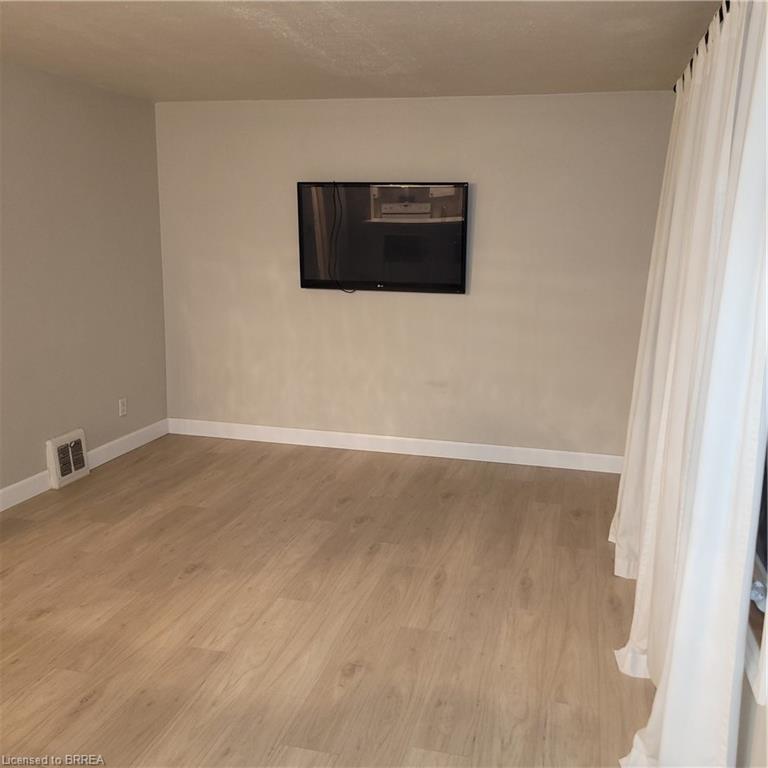 686 Britannia Avenue, Hamilton