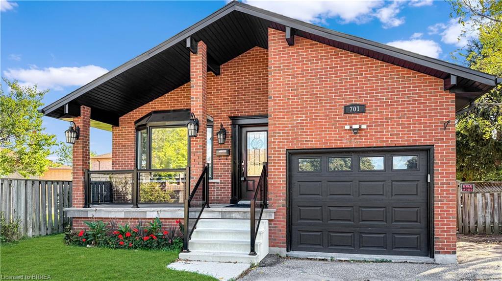 701 Upper Paradise Road, Hamilton