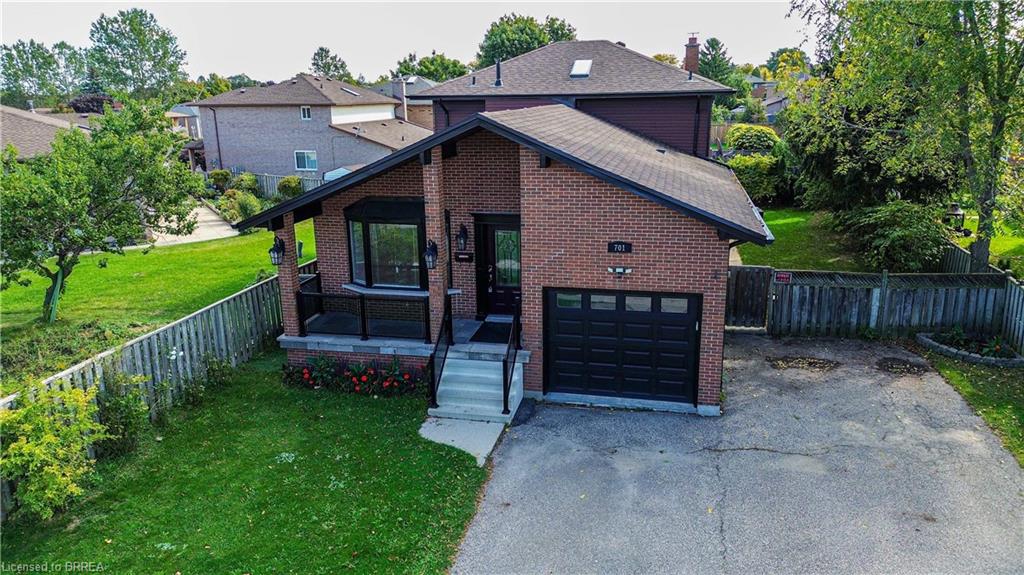 701 Upper Paradise Road, Hamilton