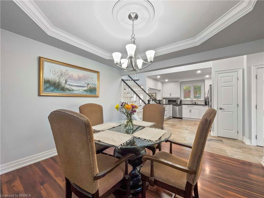 701 Upper Paradise Road, Hamilton