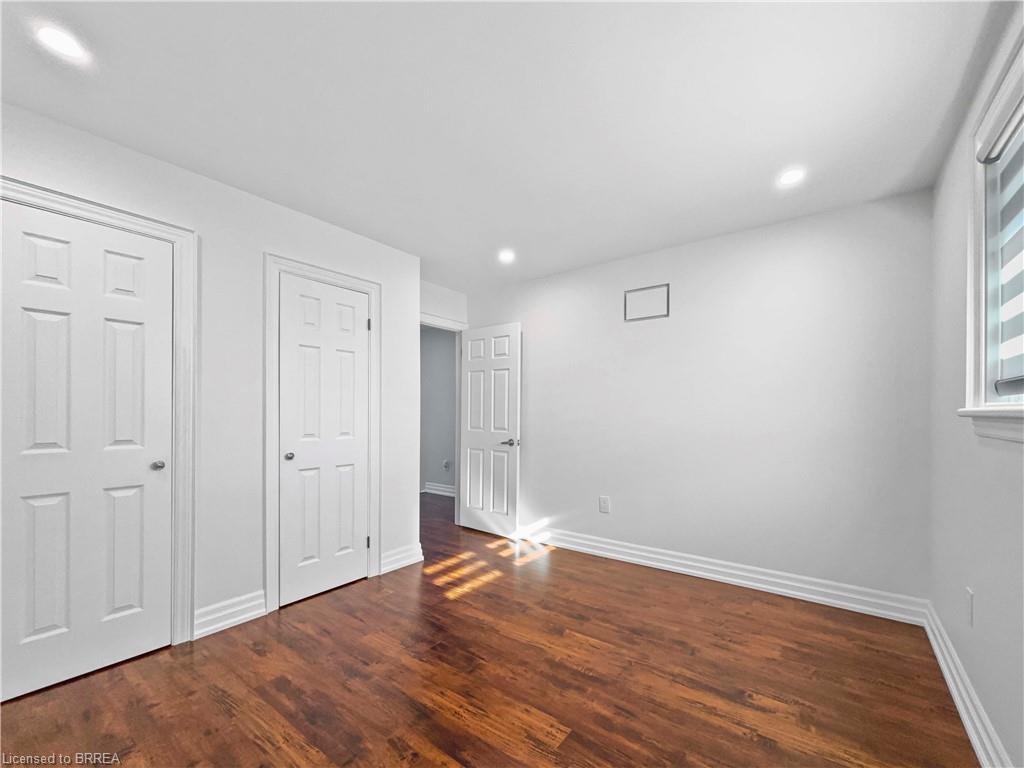 701 Upper Paradise Road, Hamilton