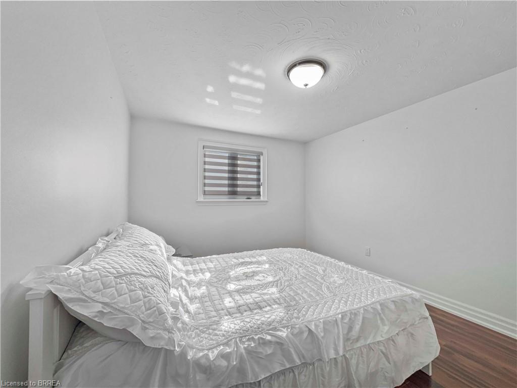701 Upper Paradise Road, Hamilton