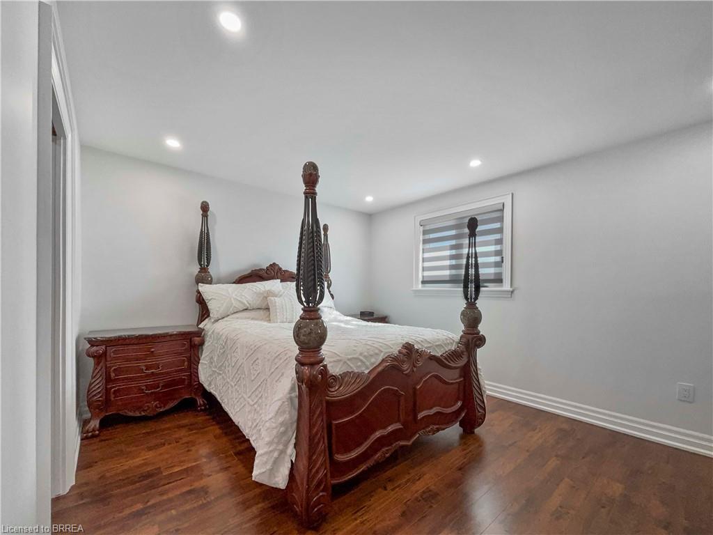 701 Upper Paradise Road, Hamilton