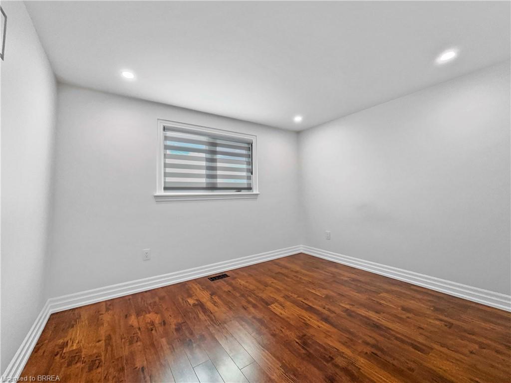 701 Upper Paradise Road, Hamilton