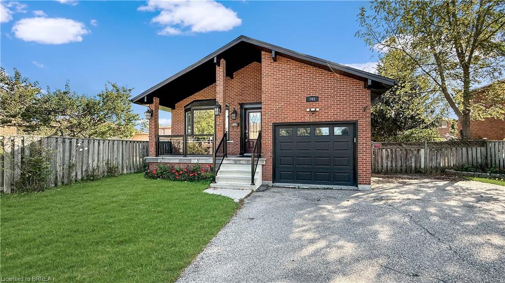 701 Upper Paradise Road, Hamilton