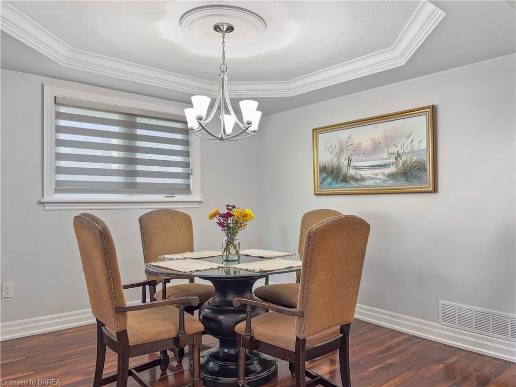 701 Upper Paradise Road, Hamilton