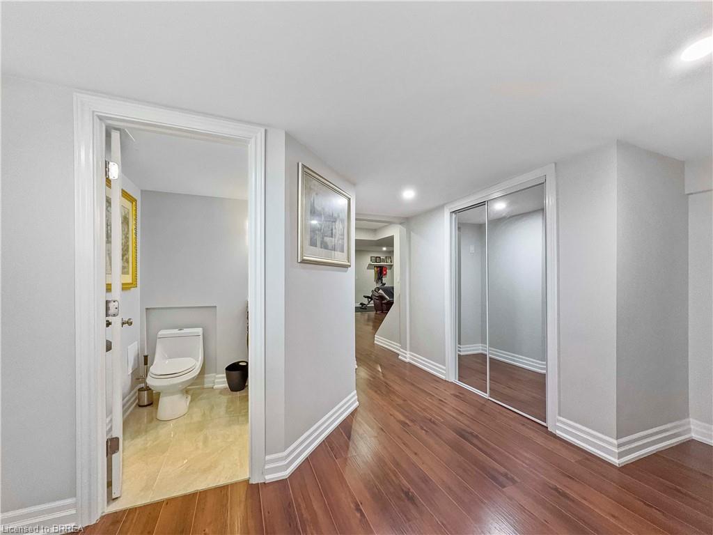 701 Upper Paradise Road, Hamilton