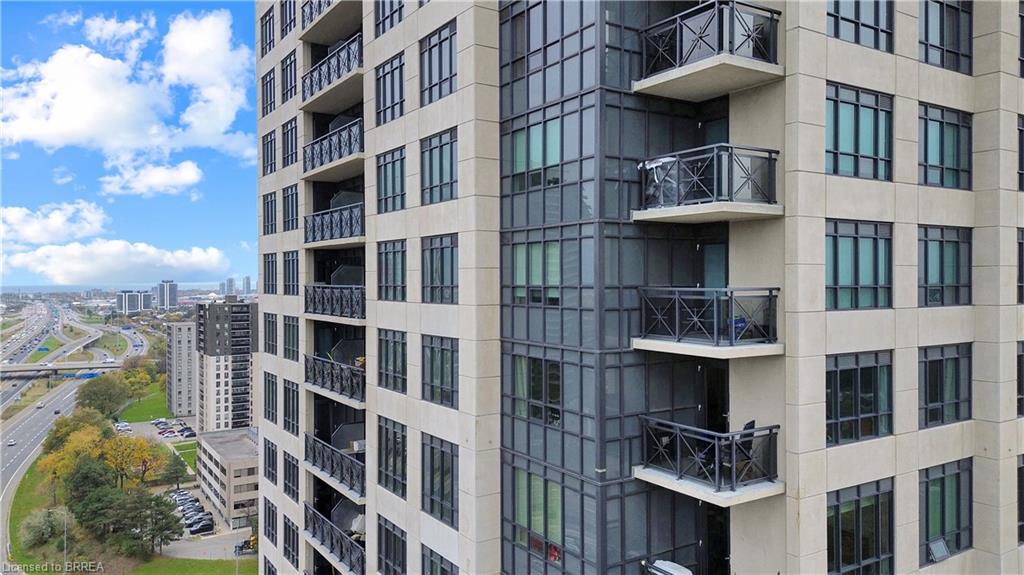 1724-2 Eva Road Unit: 1724