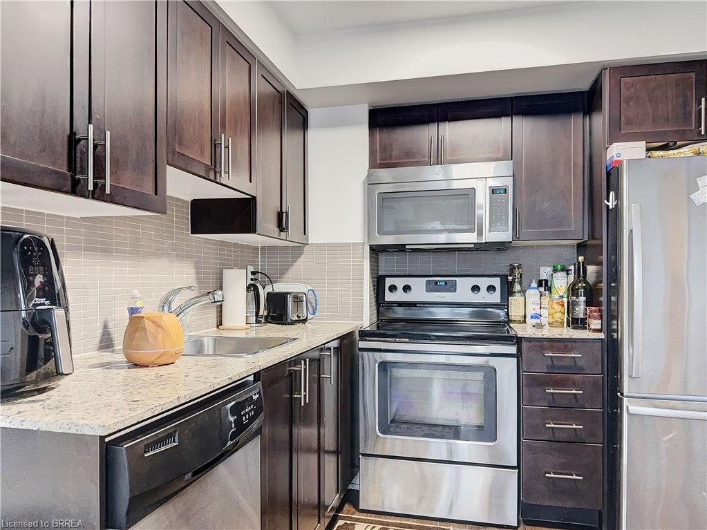 1724-2 Eva Road Unit: 1724