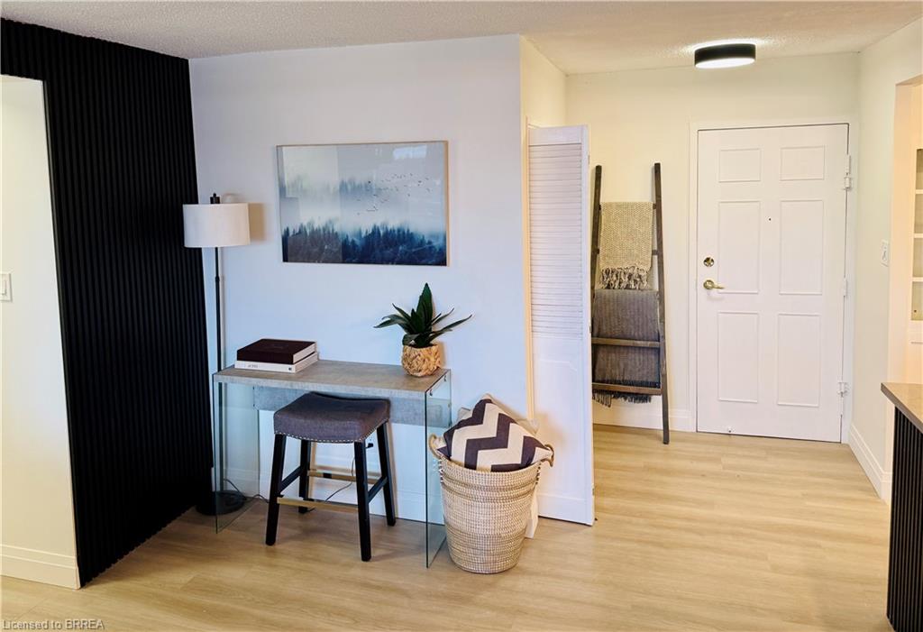 908-640 West Street Unit: 908