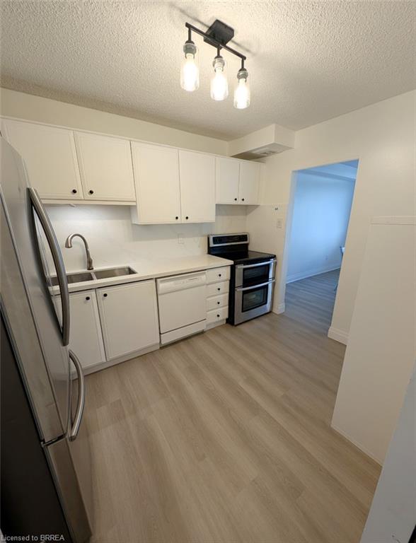 908-640 West Street Unit: 908