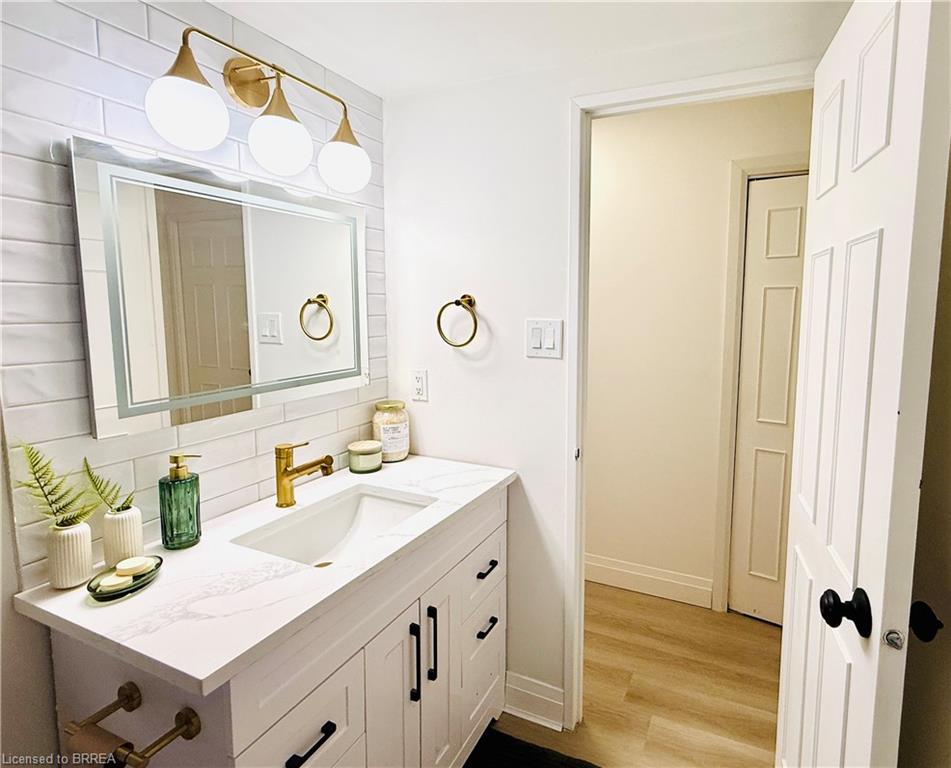 908-640 West Street Unit: 908