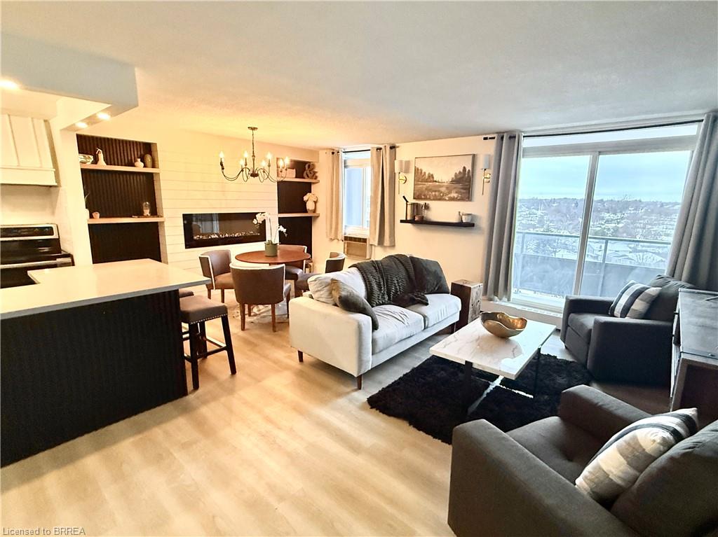 908-640 West Street Unit: 908