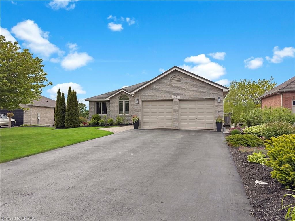 25 Bradbury Crescent