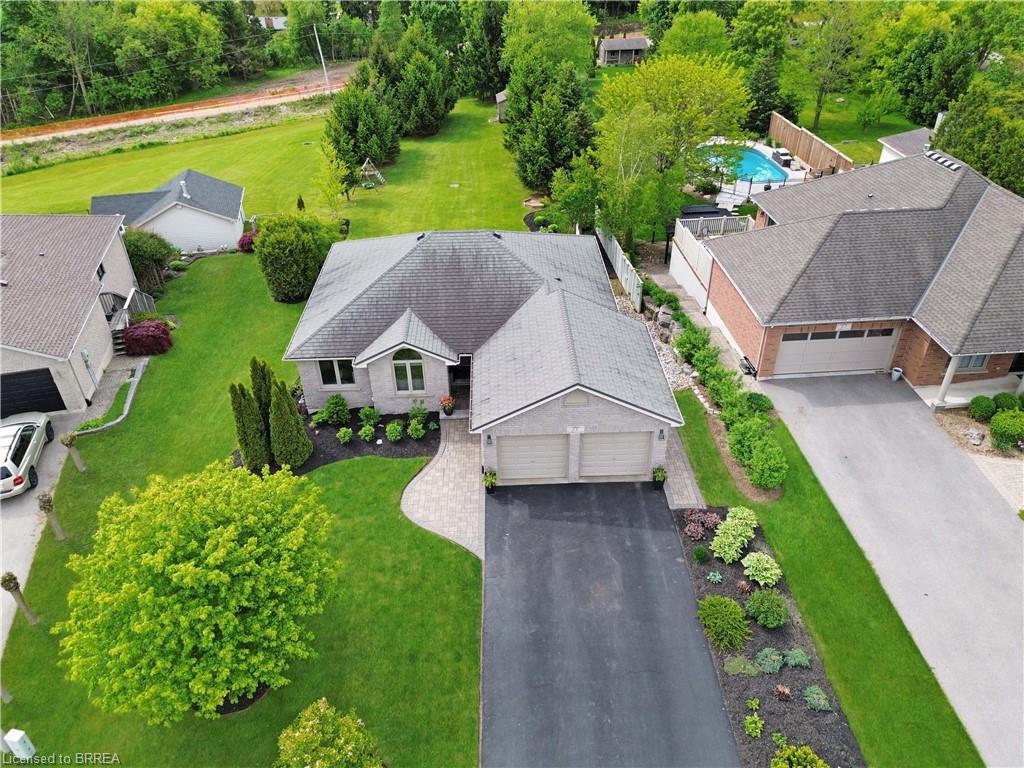 25 Bradbury Crescent