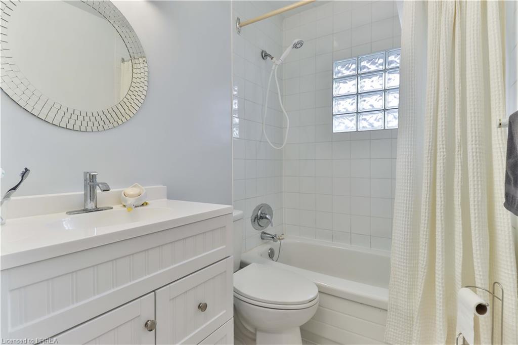 32 Christina Crescent