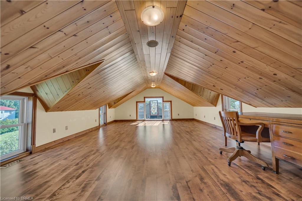 690 Wallace Avenue S