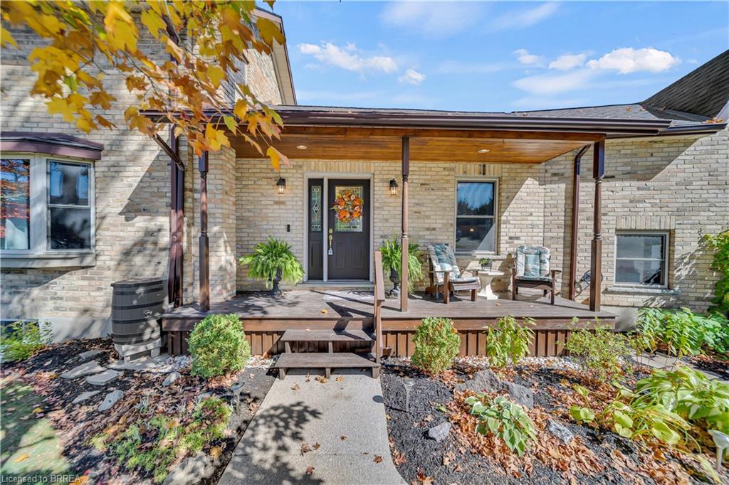 690 Wallace Avenue S