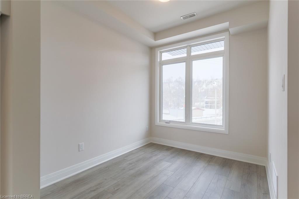 3-2 Willow Street Unit: 3