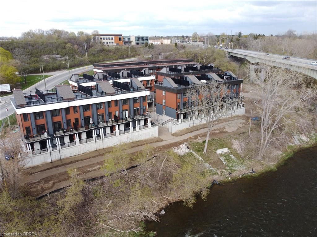 3-2 Willow Street Unit: 3