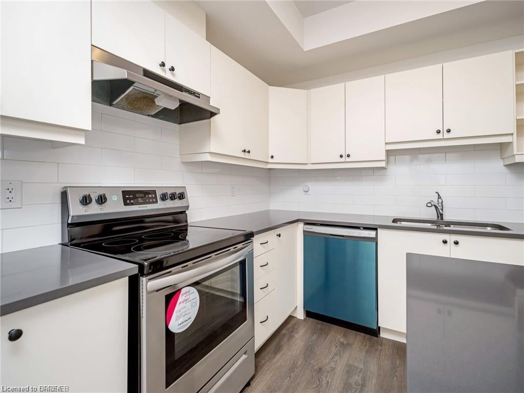 53-2 Willow Street Unit: 53