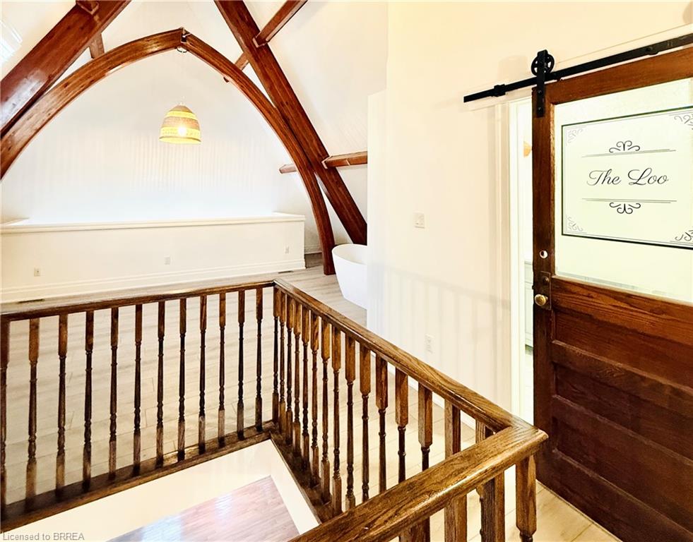 201-21 Richmond Street Unit: 201