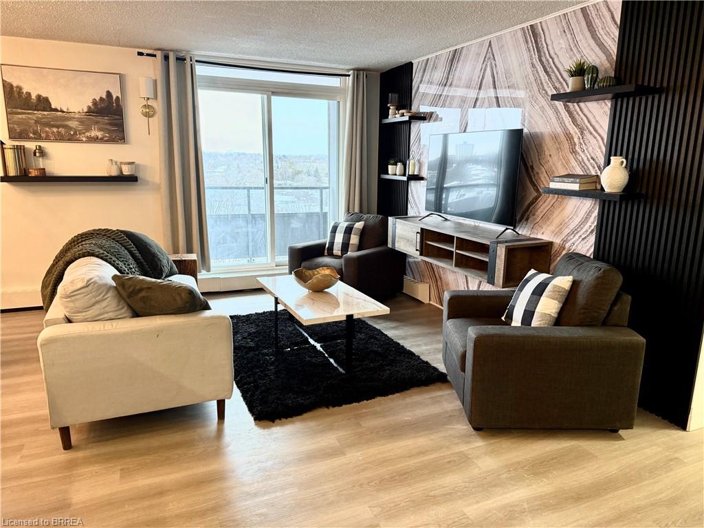 908-640 West Street Unit: 908