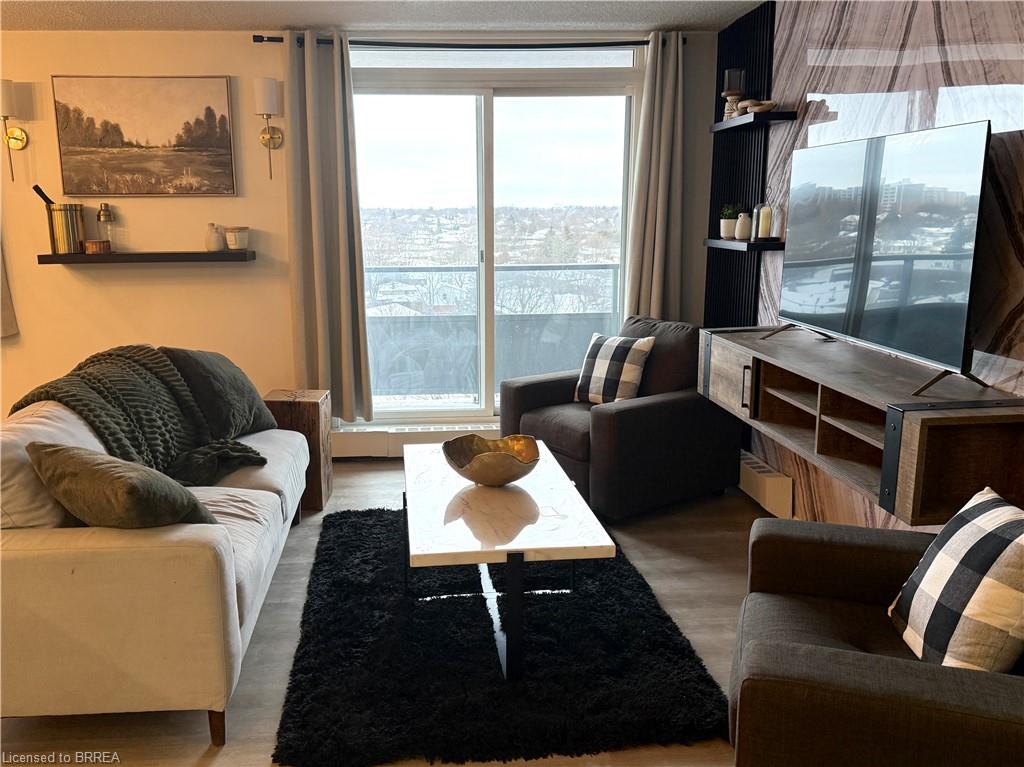 908-640 West Street Unit: 908