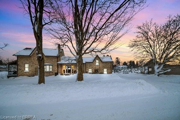 690 Wallace Avenue S