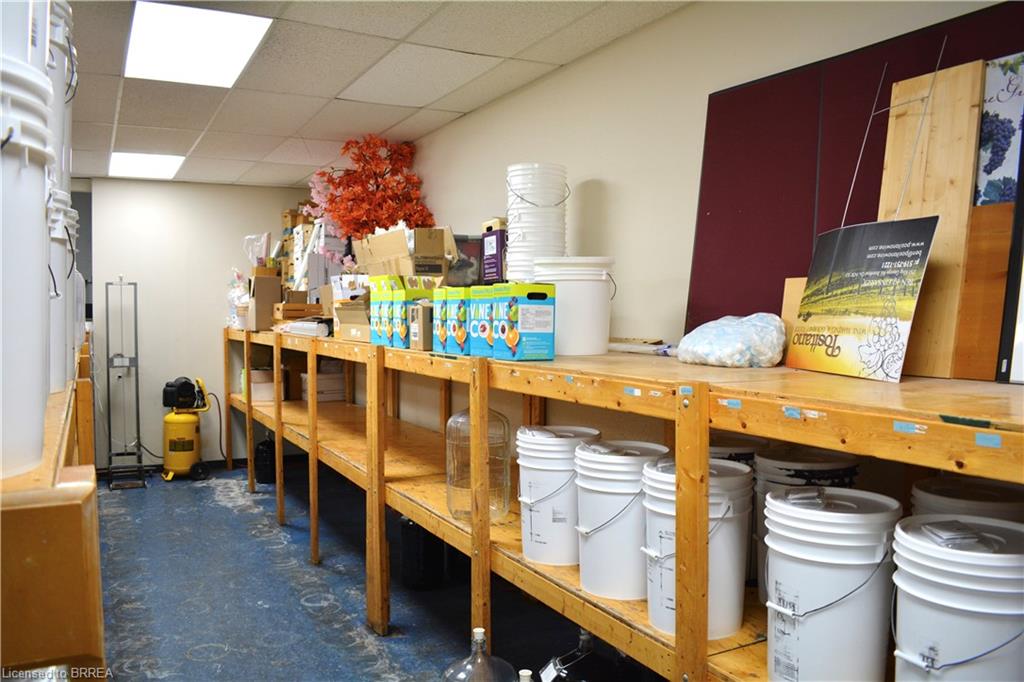 7-250 King George Road Unit: 7