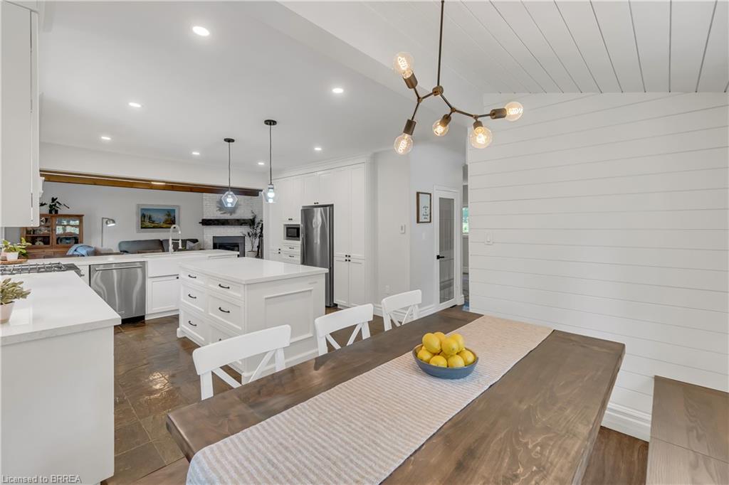 6566 Concession 4 Road