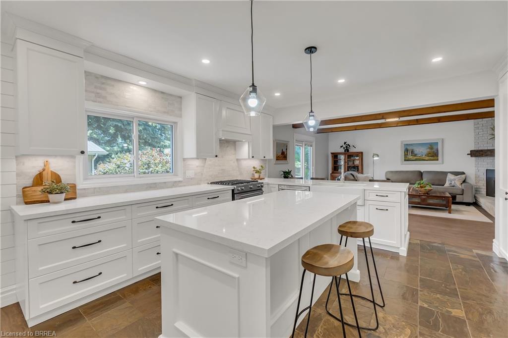 6566 Concession 4 Road