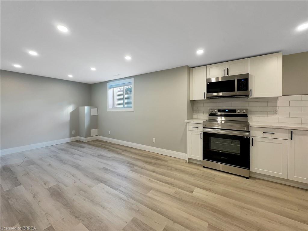 47 Evelyn Street Unit: LOWER