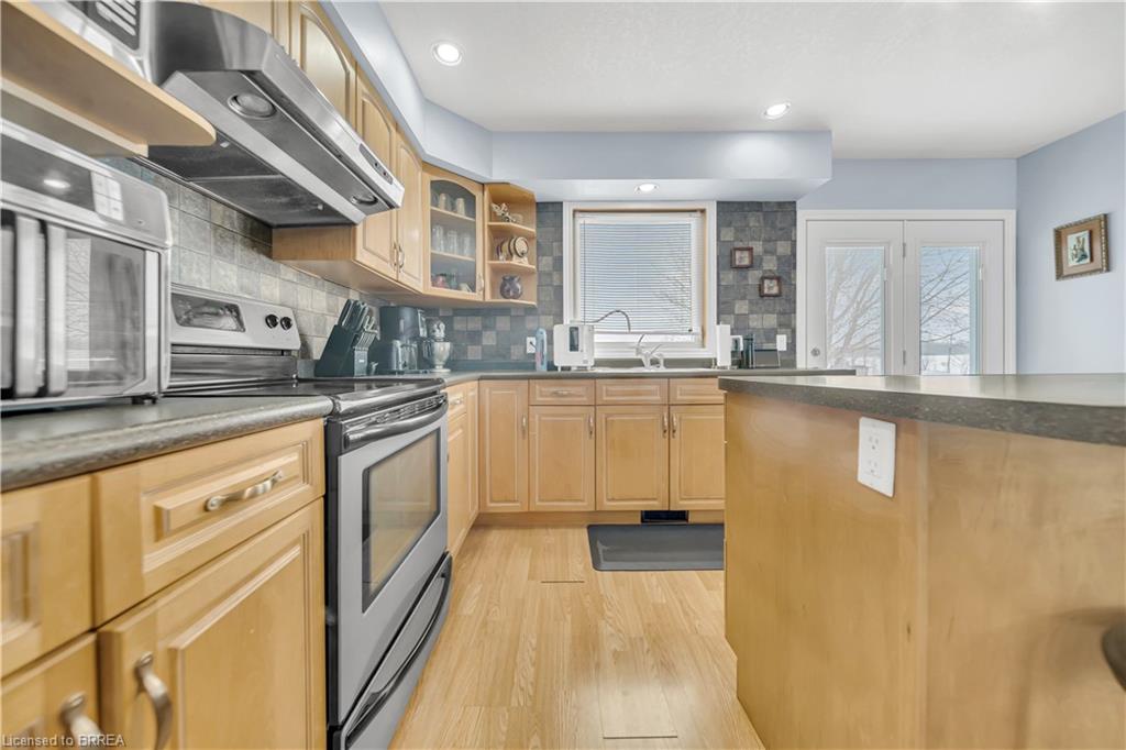 44611 Perth Line 86 Line