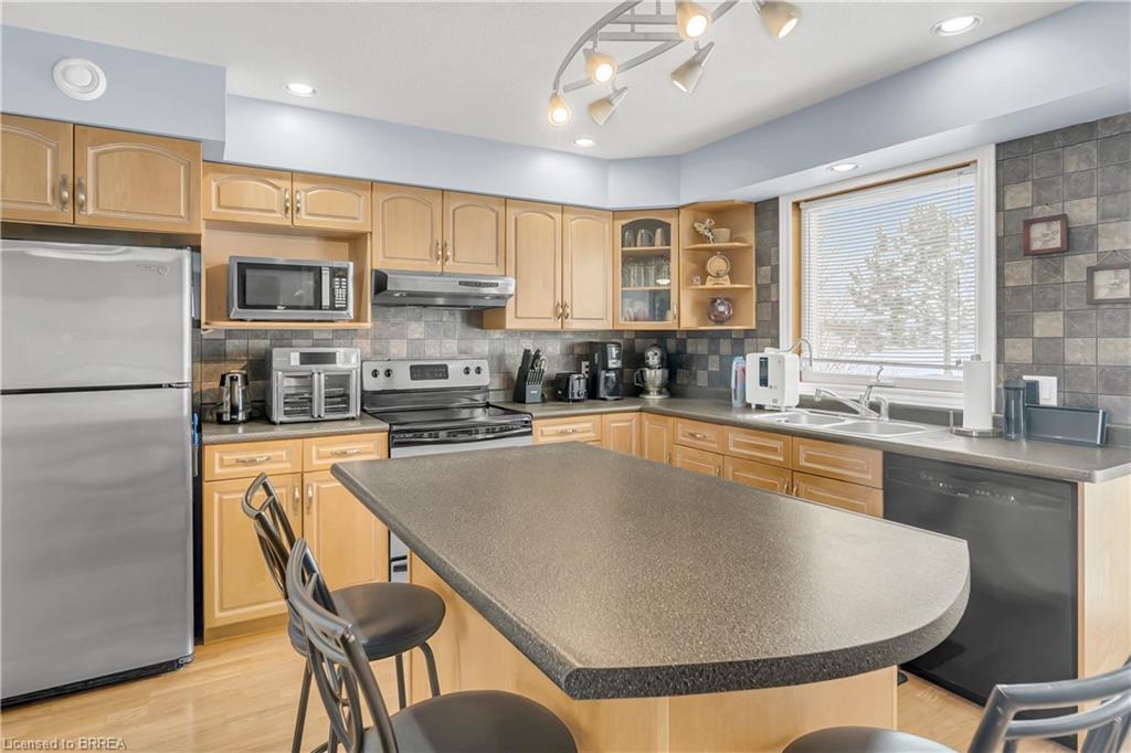 44611 Perth Line 86 Line