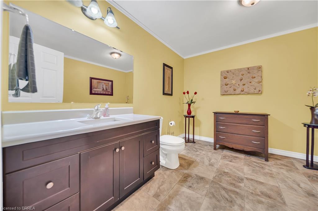 44611 Perth Line 86 Line