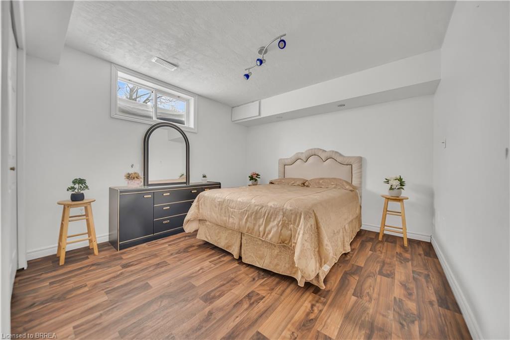 44611 Perth Line 86 Line