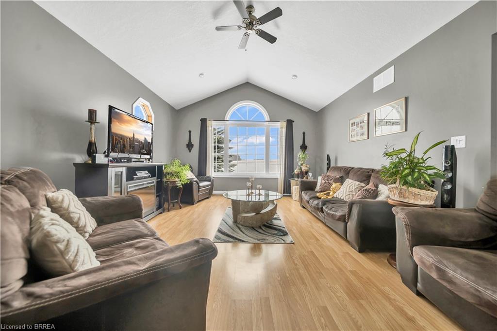 44611 Perth Line 86 Line