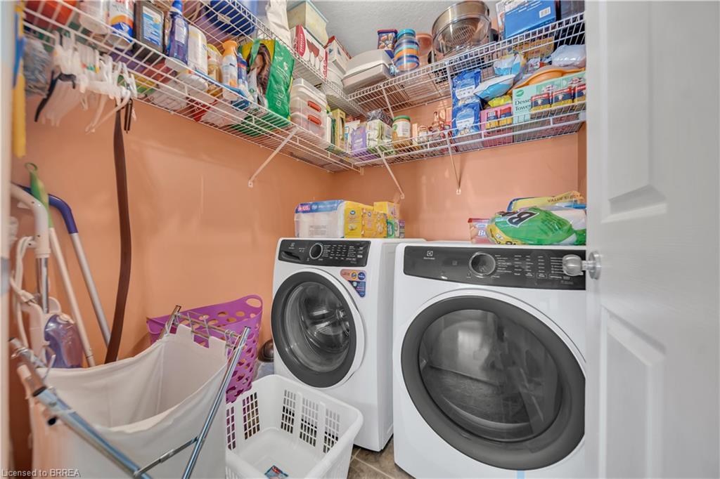 44611 Perth Line 86 Line