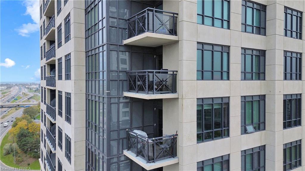 1724-2 Eva Road Unit: 1724