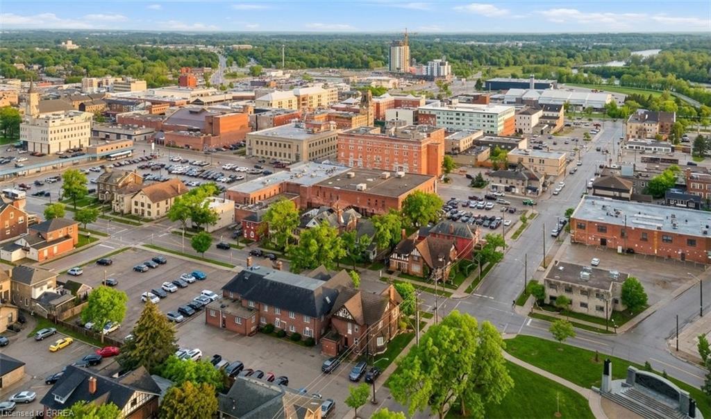 14 Wellington Street