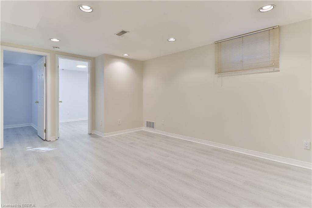 32 Christina Crescent