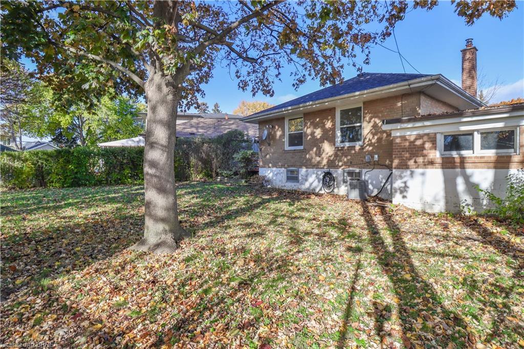 32 Christina Crescent