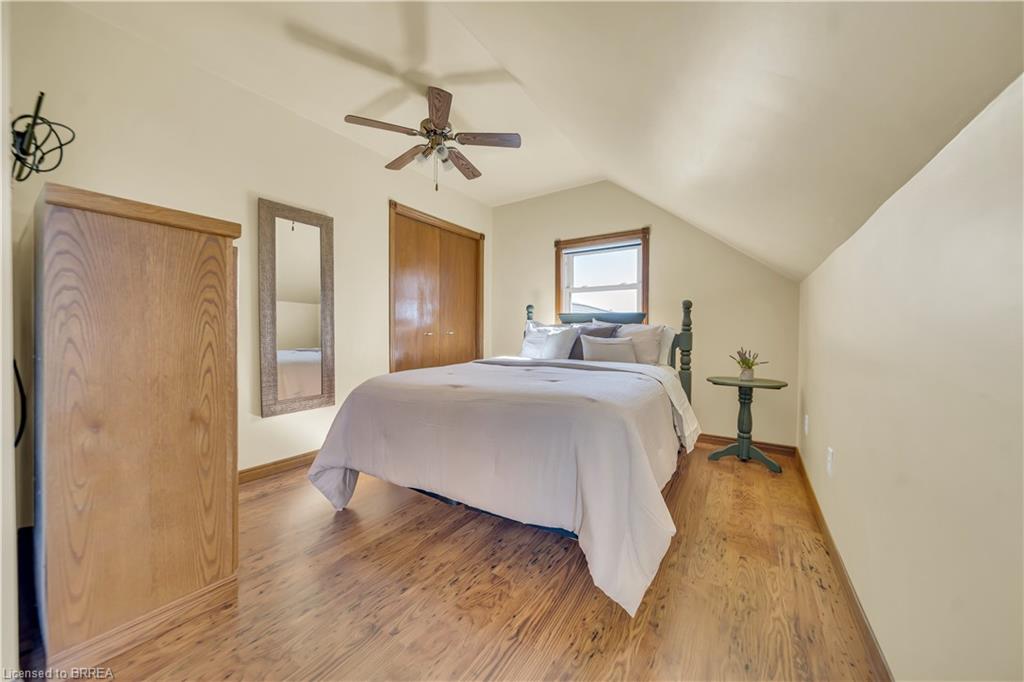 690 Wallace Avenue S